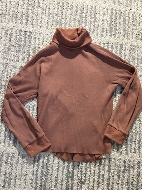Anthropologie Mod Ref dusty long sleeve warm turtleneck top shirt size L